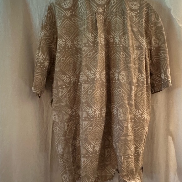 Men’s button down shirt - Picture 2 of 3